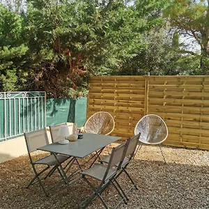 T2 Avec Exterieur Au Coeur Du Vaucluse Châteauneuf-de-Gadagne