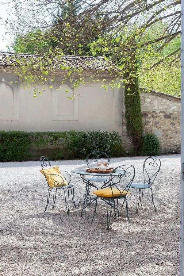 Hotel Blanche Fleur à Châteauneuf-de-Gadagne Maison d'hôtes