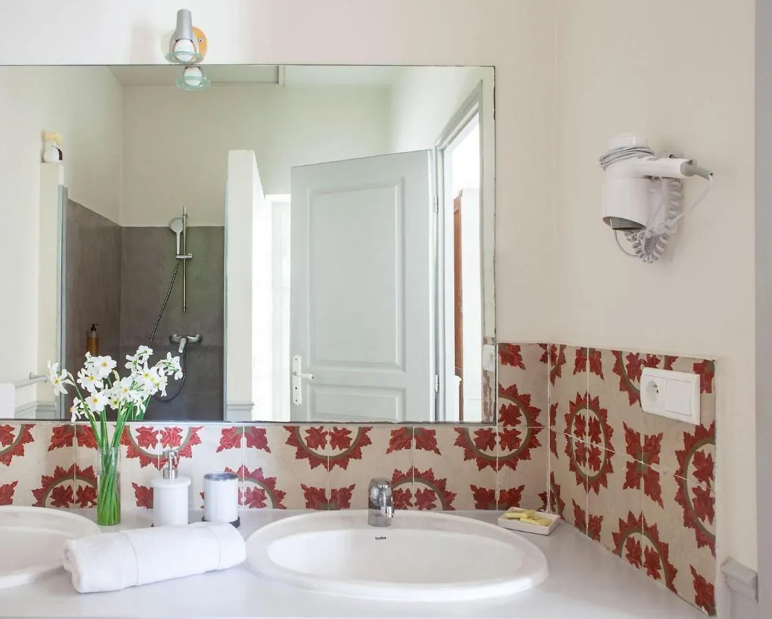 Hotel Blanche Fleur à Châteauneuf-de-Gadagne 0*,  France