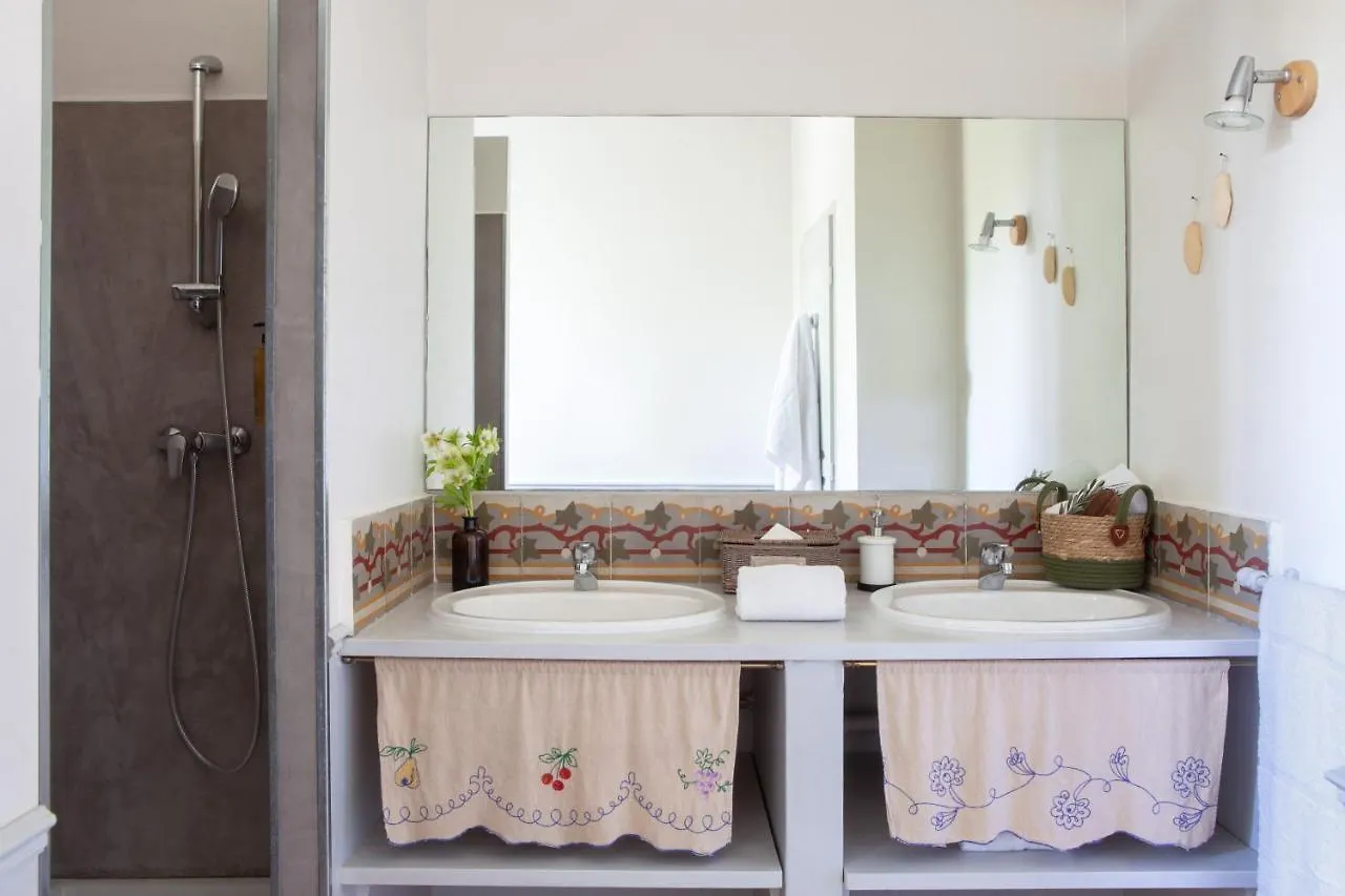 Hotel Blanche Fleur à Châteauneuf-de-Gadagne Maison d'hôtes