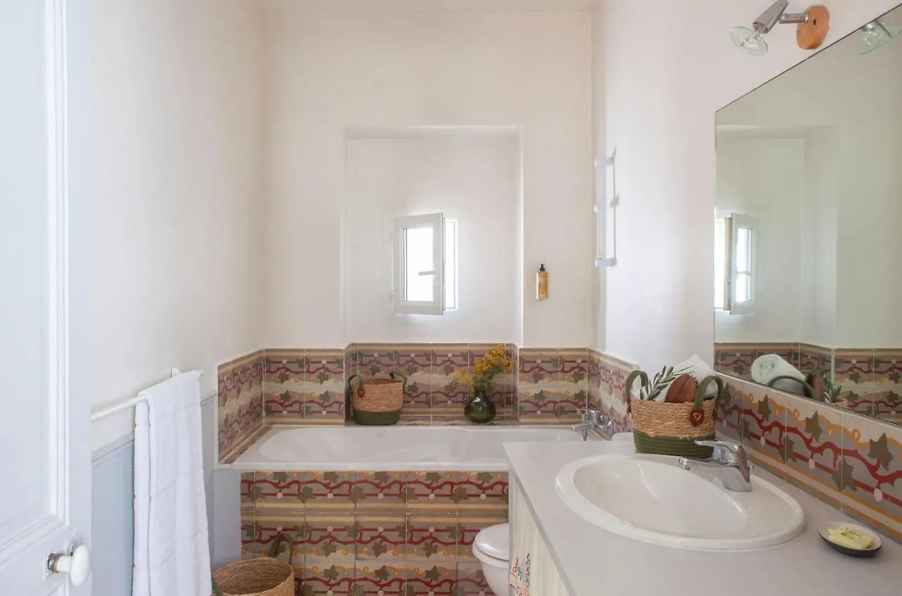 Hotel Blanche Fleur à Châteauneuf-de-Gadagne Maison d'hôtes